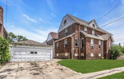 200 Bixley Heath, Lynbrook, NY 11563