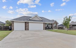 393 E Lombardy Drive, Republic, MO 65738