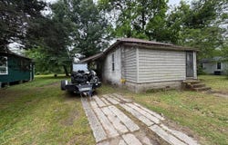 217 Oak St, Trumann, AR 72472
