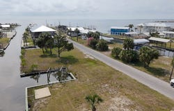 151 W 8th Ave, Horseshoe Beach, FL 32648