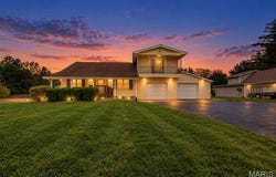 4620 N Alby Road, Godfrey, IL 62035