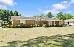308 Cleveland St., Mullins, SC 29574