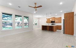 1105 W 1st Street, Lampasas, TX 76550