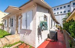 525 E 24th St, Hialeah, FL 33013