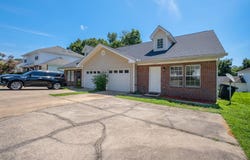 1679 COREY WOOD Circle, Tallahassee, FL 32304