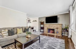 2023 Cedar Street, Des Plaines, IL 60018