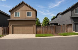5739 AVALON Aly, Eugene, OR 97402