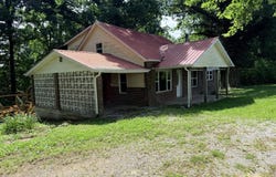 1089 Bicknell Road, Clarkrange, TN 38553