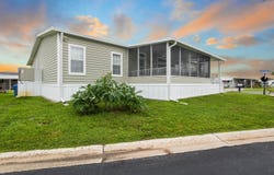 102 E SAINT LUCIA Loop, APOLLO BEACH, FL 33572