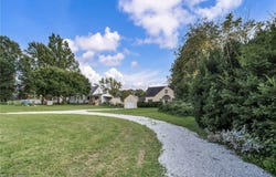824 E Waterloo Road, Akron, OH 44306