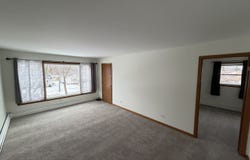 1980 Howard Avenue, Des Plaines, IL 60018