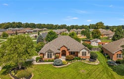 382 Sunset Drive, Carlisle, OH 45005