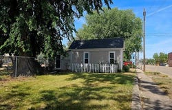 121 E 1st St, Manzanola, CO 81058