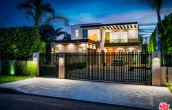 15743 Hesby St, Encino, CA 91436