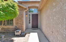 5627 W Hedges, Fresno, CA 93722