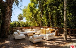 9146 St Ives Dr, West Hollywood, CA 90069