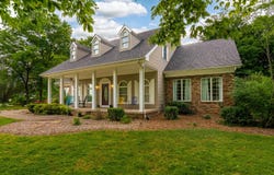 205 Blackhawk Drive, Carbondale, IL 62901