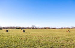 Honeysuckle lane, Oak Grove, AR 72660