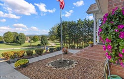 407 Mountain View Rd, Madisonville, TN 37354
