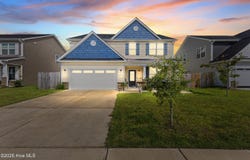 1104 Terraces Lane, Hampstead, NC 28443