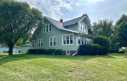 1420 4th Avenue, Grinnell, IA 50112