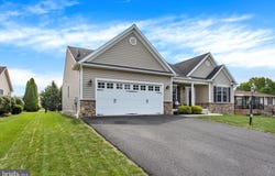607 HERITAGE Drive, GETTYSBURG, PA 17325