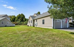 216 Kearsage Drive, Pembroke, NH 03275