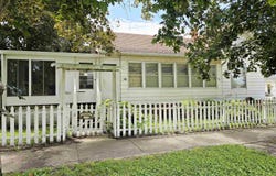 146 E HICKORY Street, Canton, IL 61520