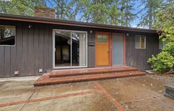 2041 E 26th Ave, Eugene, OR 97403