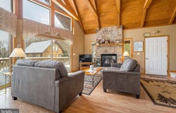 231 SANTA FE Trail, OAKLAND, MD 21550