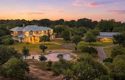 3830 Outback Trl, Spicewood, TX 78669