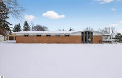 820 N Pine River Street, Ithaca, MI 48847