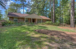 1105 N Acres Circle, Springhill, LA 71075