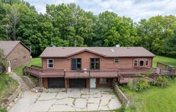 37849 Hillside Drive, Saint Peter, MN 56082