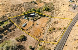11 W Slavin Rd, Yakima, WA 98903