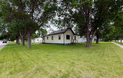 690 Ohio Ave NW, Huron, SD 57350