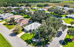 6355 BERKSHIRE Pass, LEESBURG, FL 34748
