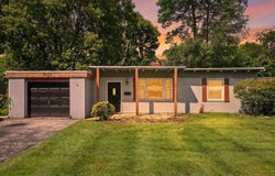 2458 Edgevale Road, Columbus, OH 43221