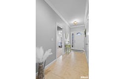 4809 Savoy Drive, Springfield, IL 62711