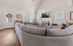 8 Brighton Pointe Ln, Heber Springs, AR 72543