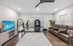 1306 E Gonzalez St, Pensacola, FL 32501