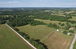 24411 Lawrence 2210, Aurora, MO 65605