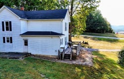 531 Oakland Cir, Raphine, VA 24472