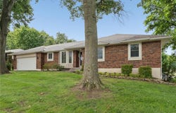 617 W Maple Street, Raymore, MO 64083