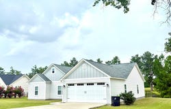 778 Pine Needle Rd, Douglas, GA 31554