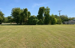 105 Navasota, Seguin, TX 78155