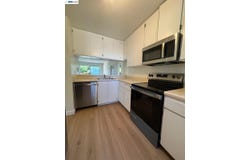 1060 Oak Grove Rd, Concord, CA 94518