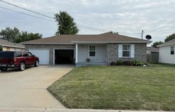 622 Shamrock Dr, Marshall, MO 65340