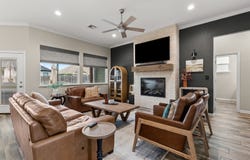 805 Forward Pass Drive, Hewitt, TX 76643