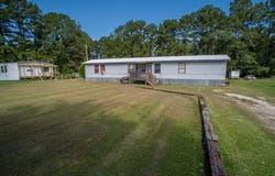 1212 Kingcrest Dr., Loris, SC 29569